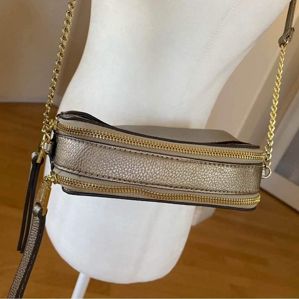 Liz Claiborne Gold Textured Crossbody Bag